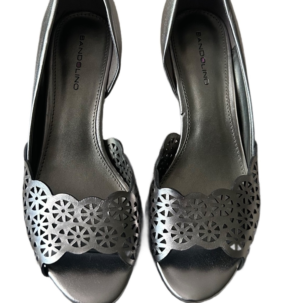 Bandolino Silver Heeled Peep-Toe Shoes